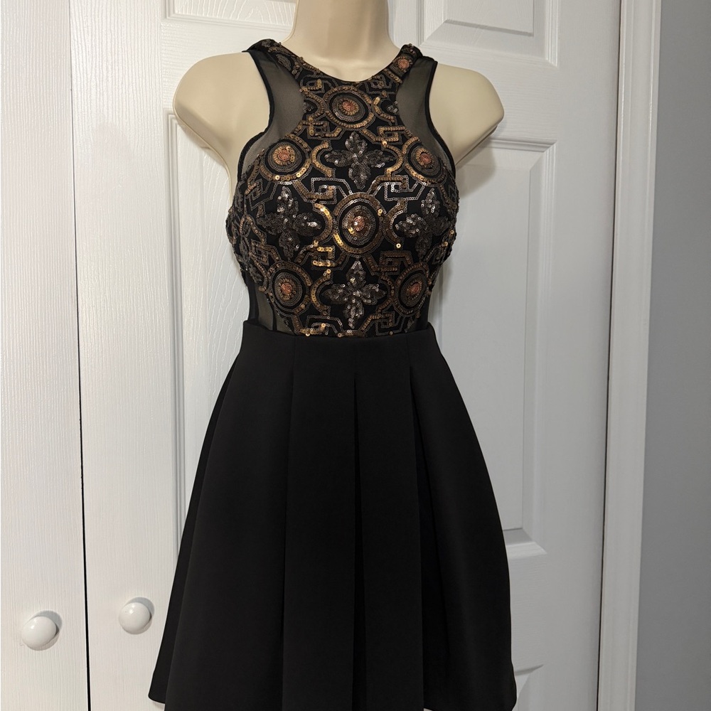 Faviana Black and Gold Dress
